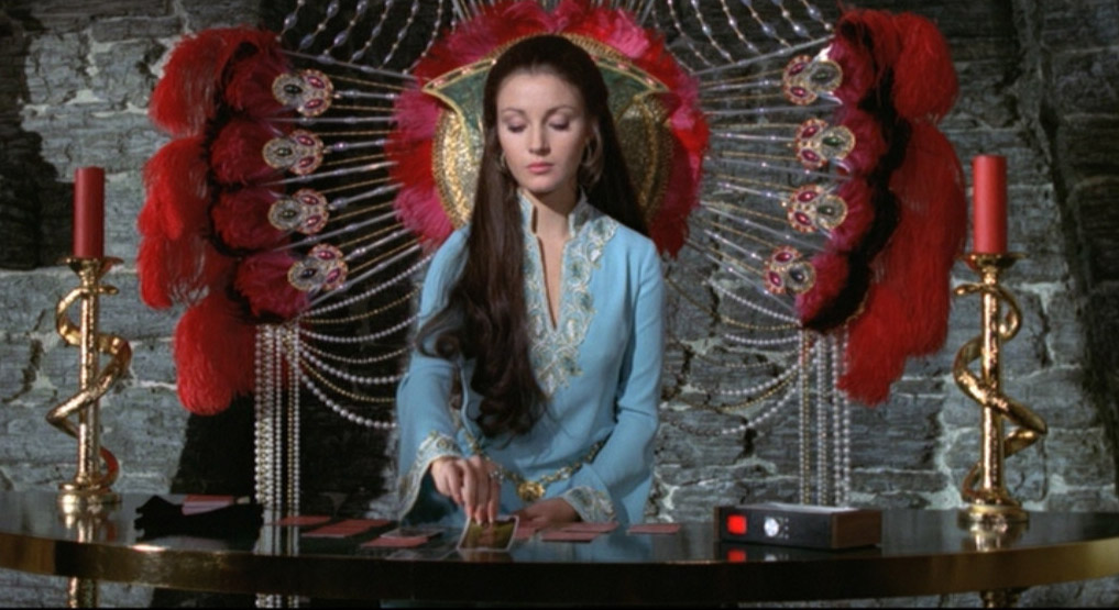 James Bond: Live and Let Die. Starring Roger Moore and Jane Seymour (1973) Jane Seymour in Live and Let Die