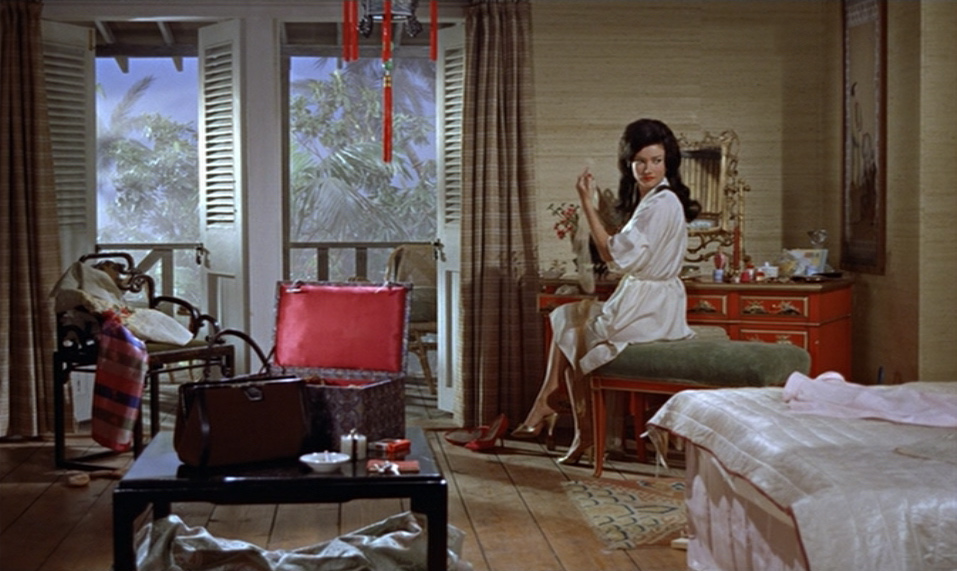 Zena Marshall as Miss Taro and Zena Marshall as Miss Taro in Dr. No (1962)....