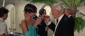 Desmond Llewelyn in Licence to Kill (1989) 