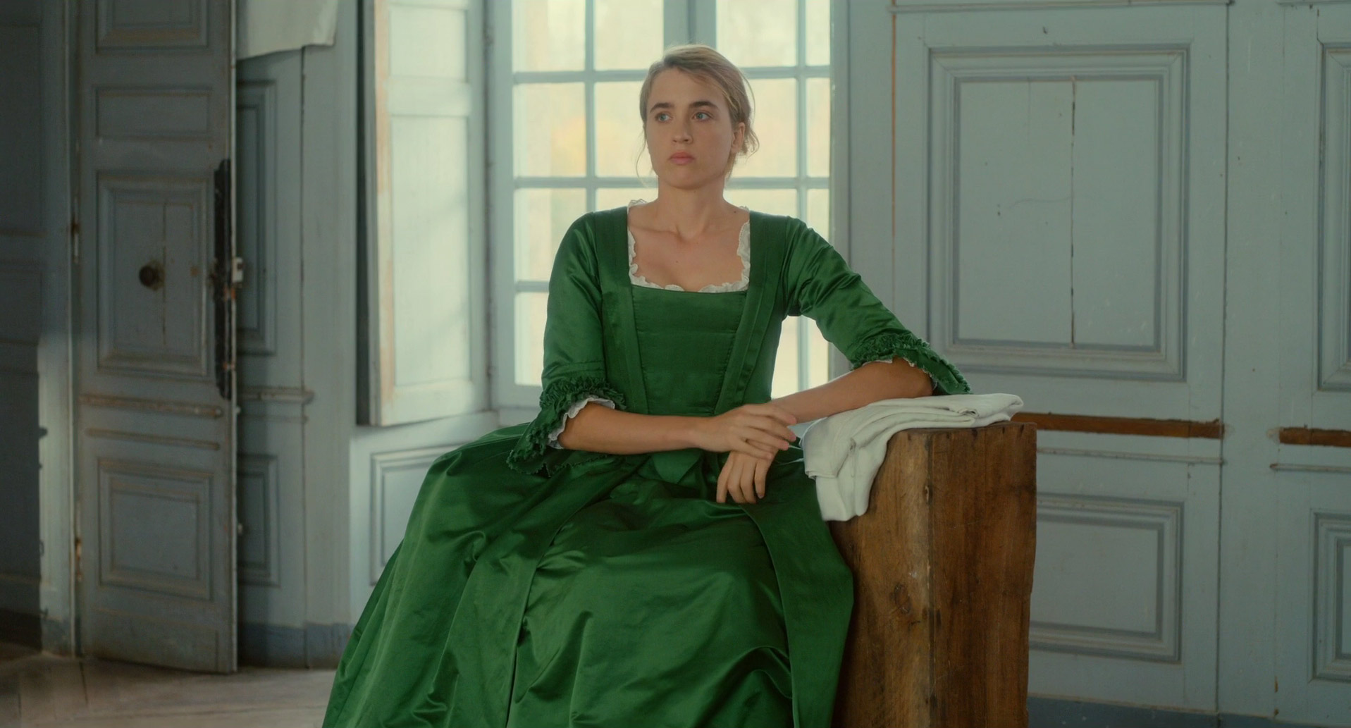 Adèle Haenel in Portrait of a Lady on Fire