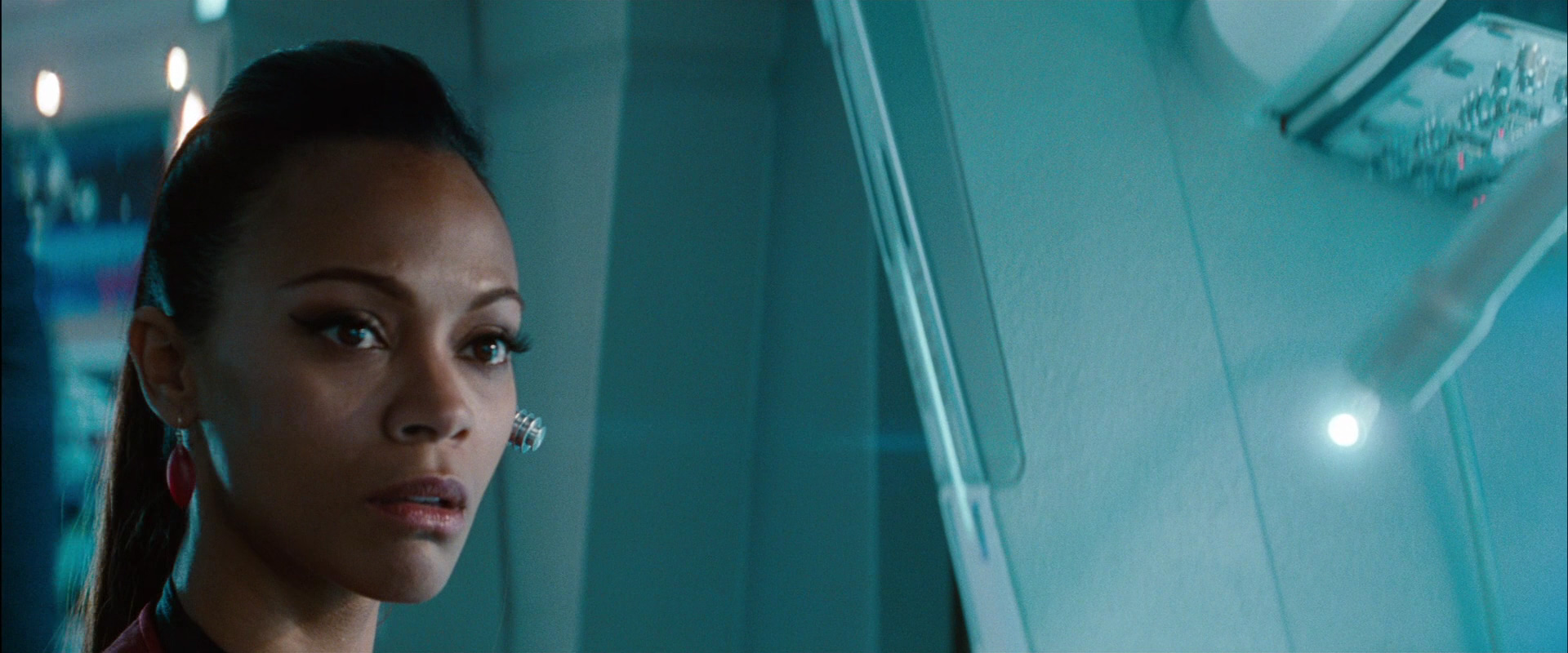 star trek into darkness zoe saldana