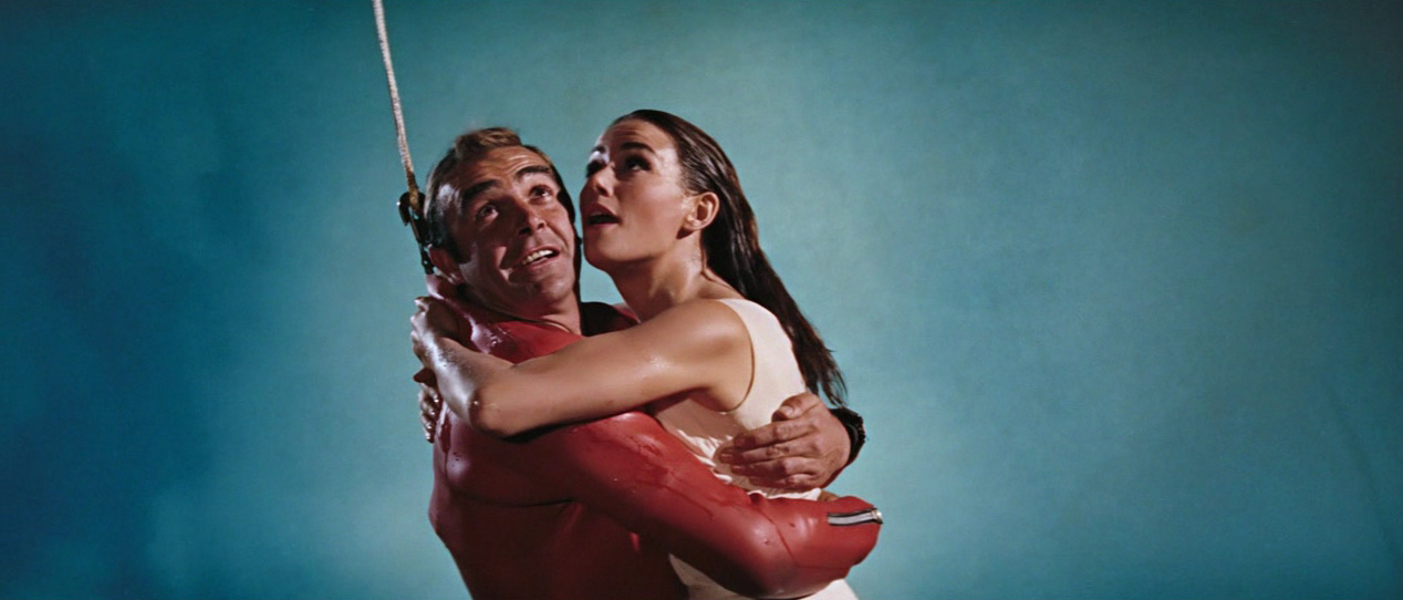 Sean Connery, Claudine Auger in Thunderball
