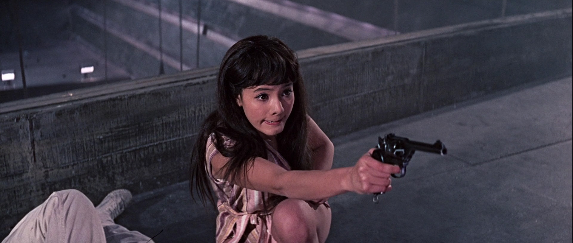 bond girl, gun in You Only Live Twice