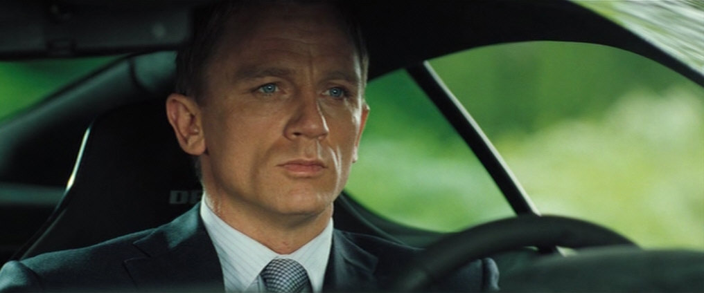 daniel craig casino royale movie recap