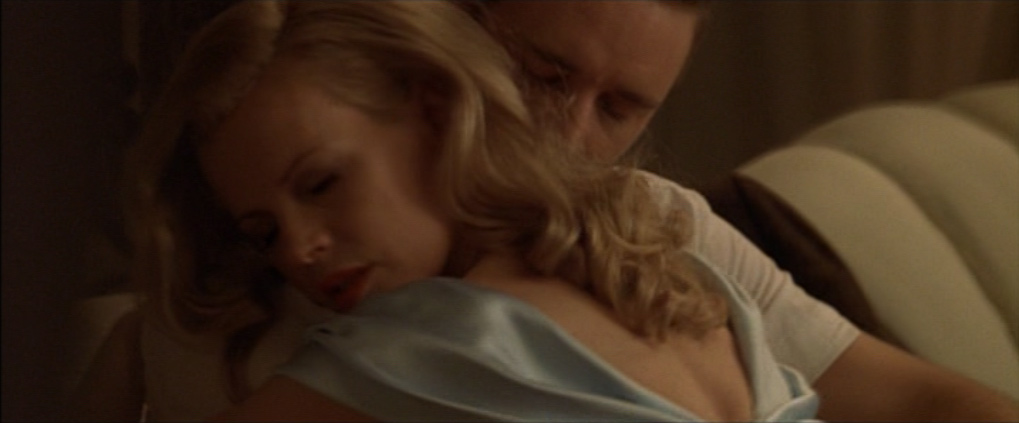 Kim Basinger, Russell Crowe in L.A. Confidential