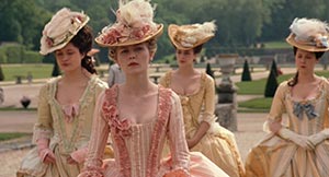 Marie Antoinette. visually stunning (2006)