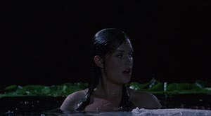 Kate Fischer in Sirens (1993) 